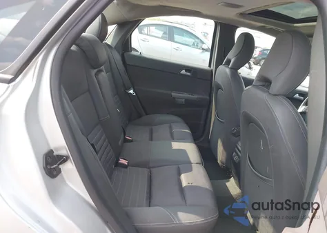 2005 Volvo S40 2.4I from USA, damaged, VIN YV1MS382952089320